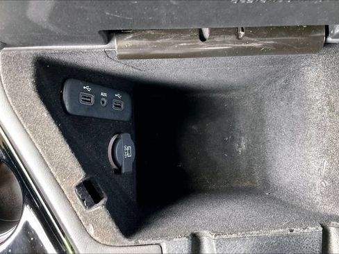 Used 2018 Dodge Challenger SXT Plus RWD image 26