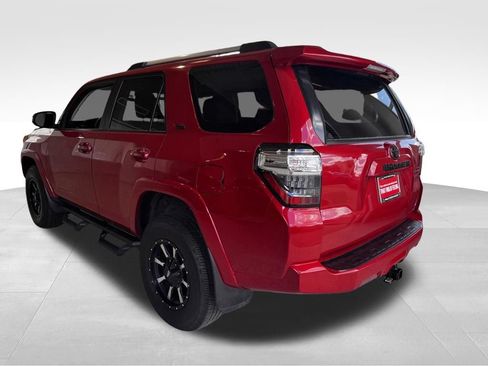 Used 2023 Toyota 4Runner SR5 Premium w/ SR5 Premium Package AWD/4WD image 4