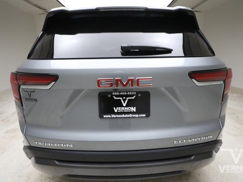 New 2026 GMC Terrain Elevation FWD image 4