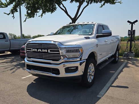 Used 2020 RAM 2500 Laramie AWD/4WD image 1
