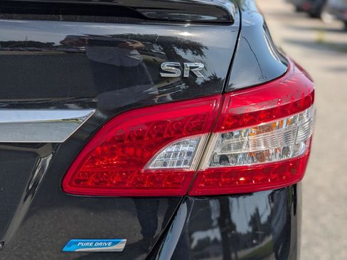 Used 2014 Nissan Sentra SR w/ SR Driver Package FWD image 7