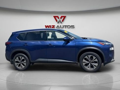 Used 2021 Nissan Rogue SV w/ Premium Package AWD/4WD image 6