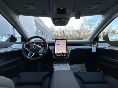 New 2025 Volvo EX90 Ultra image 12