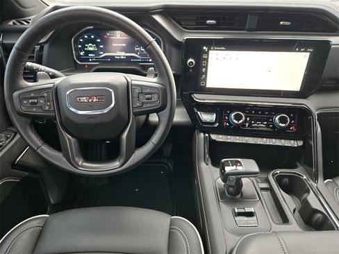 Used 2024 GMC Sierra 1500 AT4X image 13