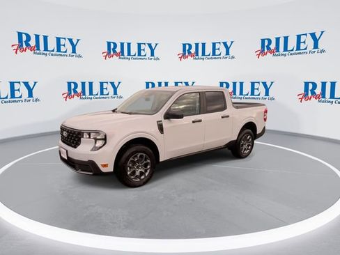 New 2025 Ford Maverick XLT w/ Equipment Group 302A image 4