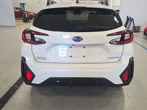 Used 2024 Subaru Crosstrek 2.0i Premium image 5