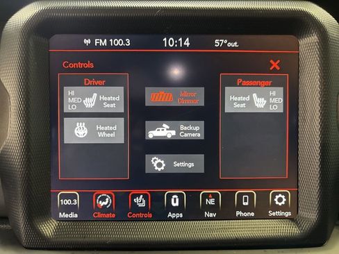 Used 2023 Jeep Gladiator Sport AWD/4WD image 16