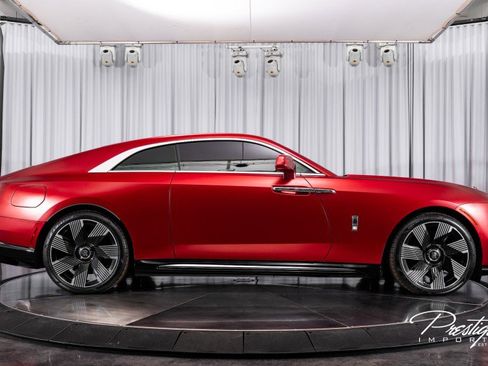 Used 2024 Rolls-Royce Spectre w/ Spectre Launch Package image 20