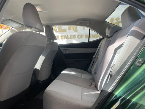 Used 2015 Toyota Corolla LE FWD image 19