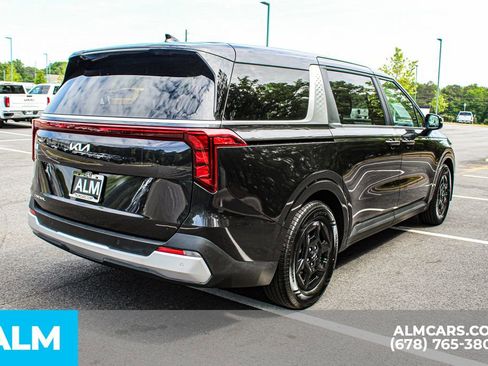Used 2025 Kia Carnival FWD image 6
