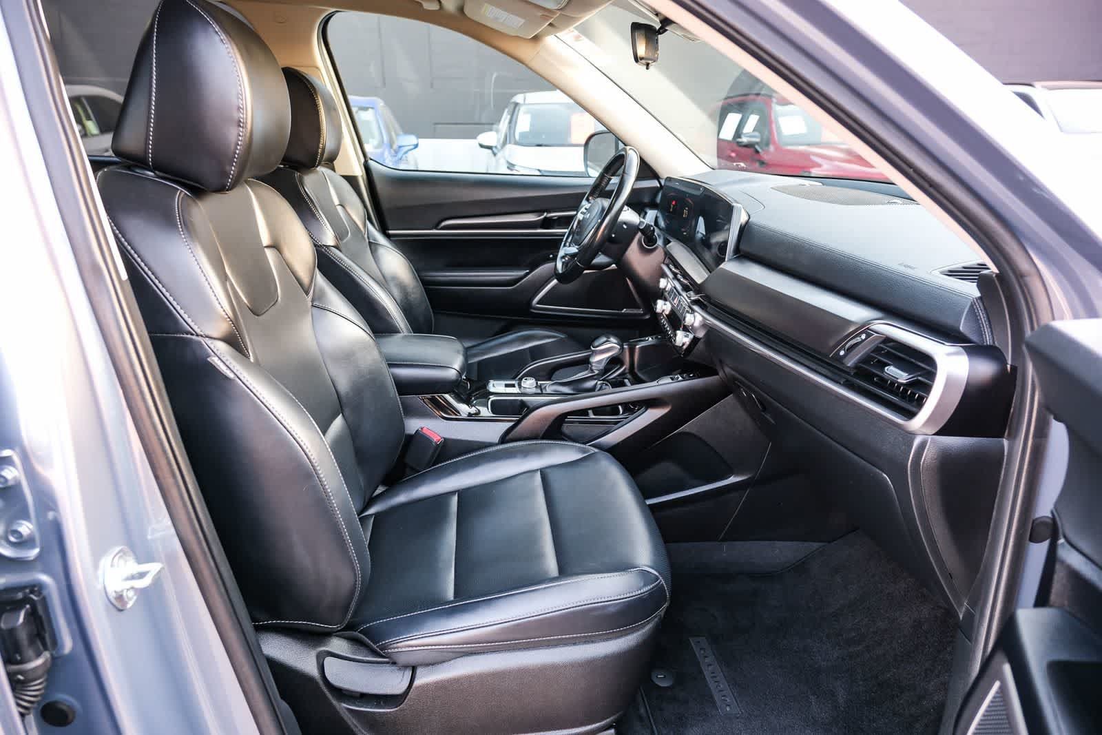 Used 2024 Kia Telluride S FWD image 18