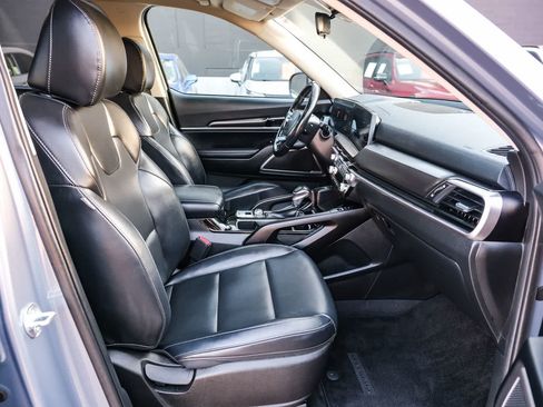 Used 2024 Kia Telluride S FWD image 18