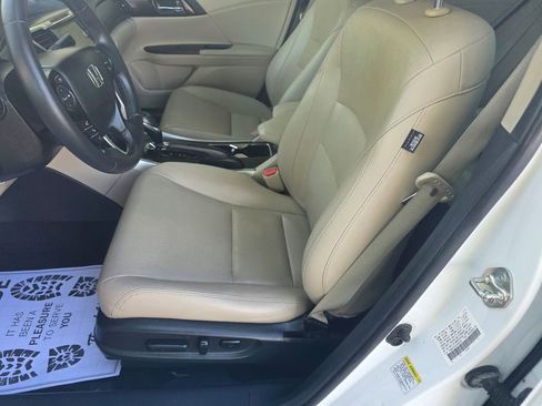 Used 2015 Honda Accord EX-L image 31