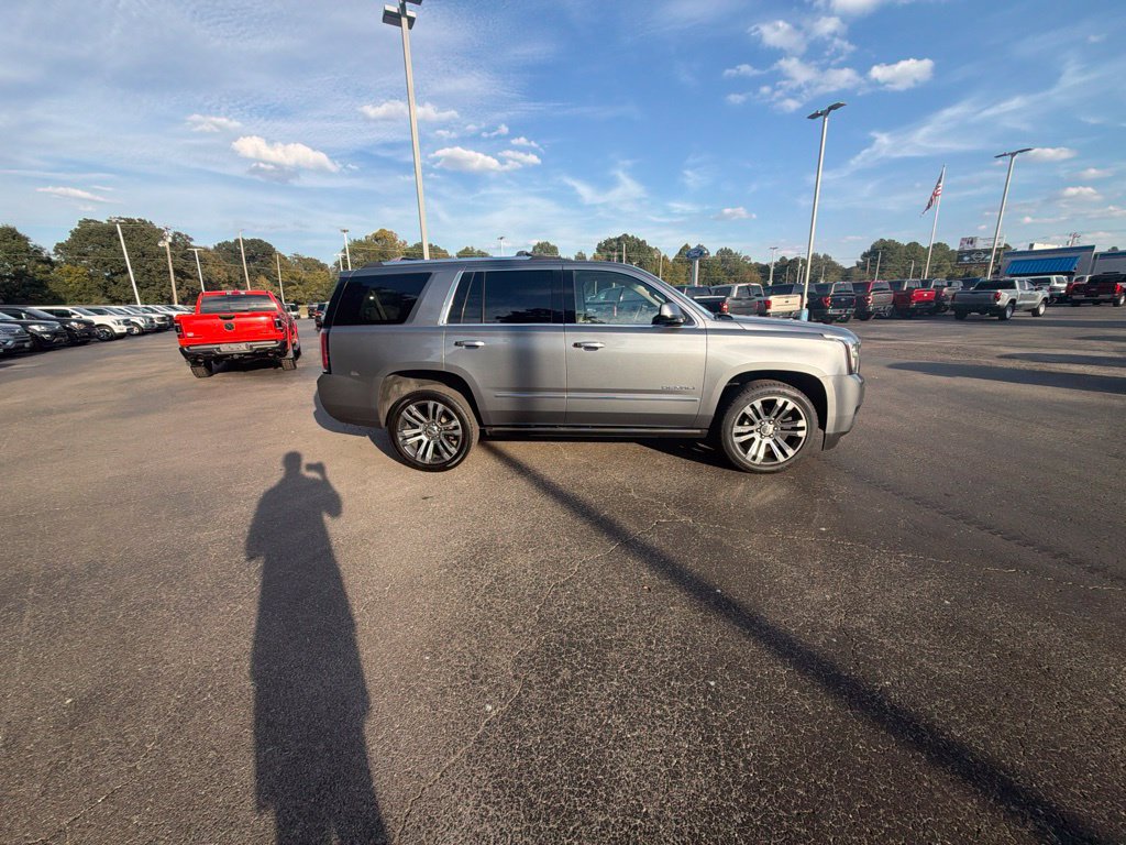 Used 2018 GMC Yukon Denali w/ Denali Ultimate Package RWD image 2