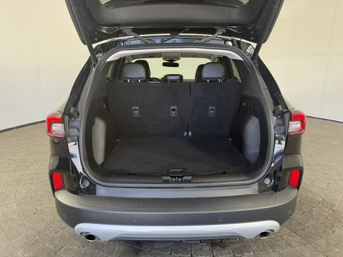 Certified 2025 Ford Escape Platinum AWD/4WD image 7