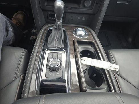 Used 2022 Nissan Armada Platinum w/ Captain's Chairs Package image 21