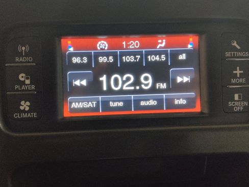 Used 2020 Dodge Journey SE FWD image 25