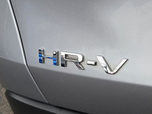 Certified 2023 Honda HR-V LX image 30