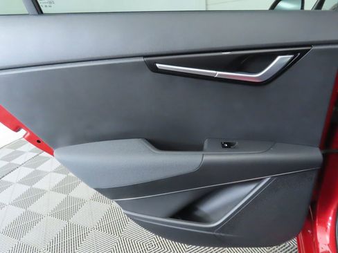 Used 2023 Kia Niro EX image 27