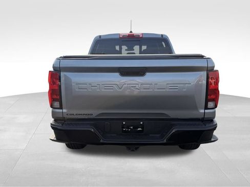 Used 2024 Chevrolet Colorado Trail Boss AWD/4WD image 4