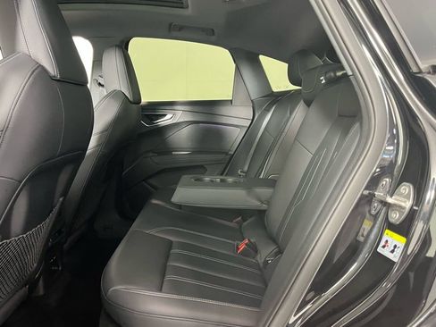 Used 2023 Audi Q4 e-tron Premium Plus w/ Premium Plus image 26