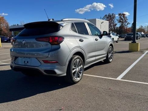 Used 2023 Buick Encore GX Select w/ Sport Touring Package image 9