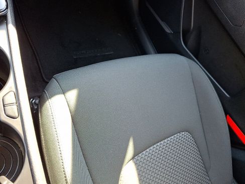 Used 2023 Kia Sportage LX image 26