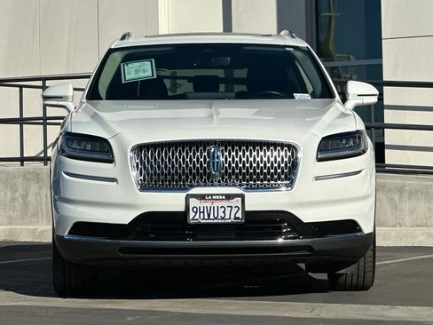 Used 2023 Lincoln Nautilus Reserve w/ Luxury Package image 8