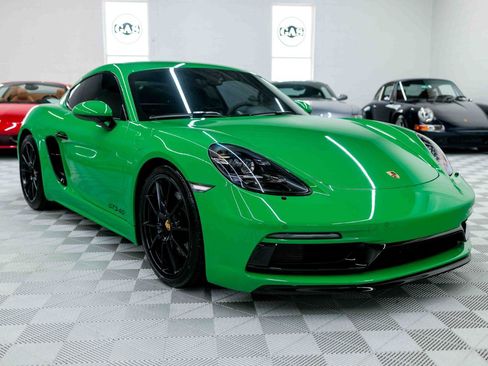 Used 2023 Porsche 718 Cayman GTS RWD image 6