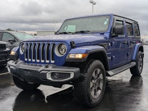 Used 2020 Jeep Wrangler Unlimited Sahara image 11