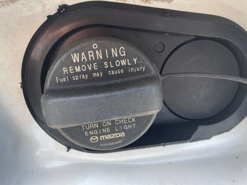 Used 2021 MAZDA CX-5 Touring FWD image 7