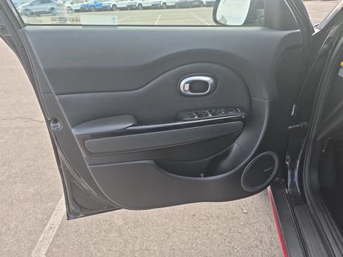 Used 2019 Kia Soul ! w/ Technology Package FWD image 11