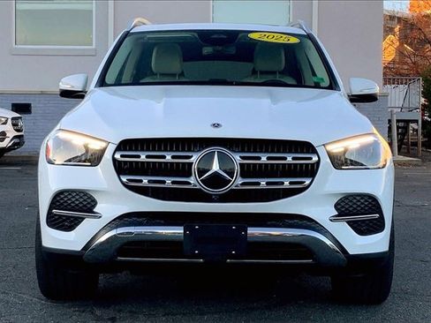 Used 2025 Mercedes-Benz GLE 350 4MATIC image 2