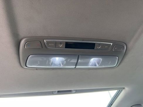 Used 2022 Kia Telluride S image 35