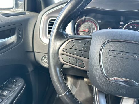 Used 2020 Dodge Charger SXT w/ Leather Interior Group image 29