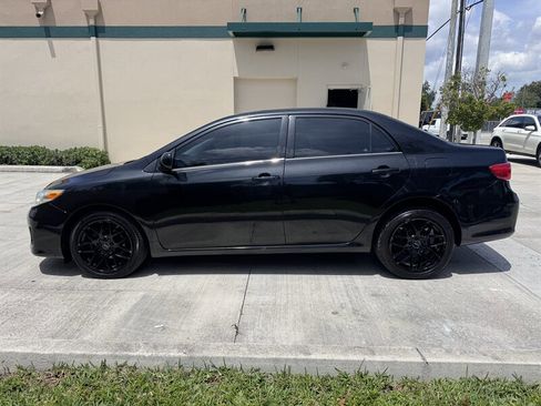 Used 2013 Toyota Corolla LE FWD image 8