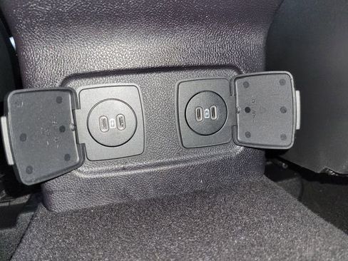 Certified 2023 Lincoln Corsair AWD w/ Equipment Group 101A image 31