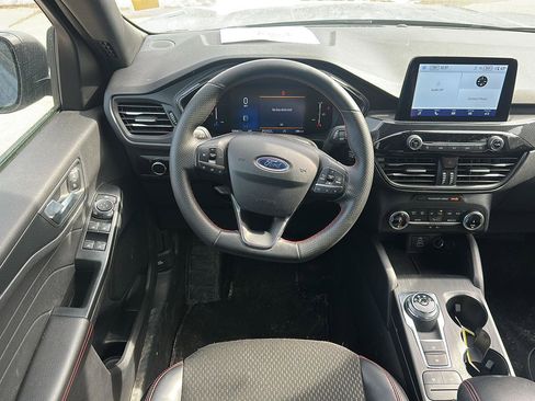 Used 2025 Ford Escape ST-Line image 25
