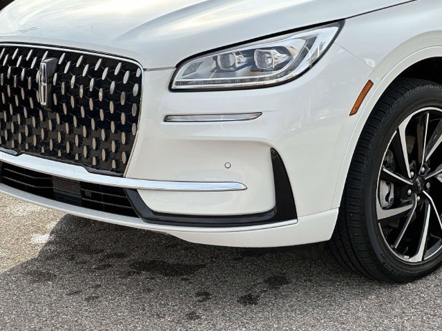 Used 2025 Lincoln Corsair Grand Touring w/ Equipment Group 302A AWD/4WD image 11