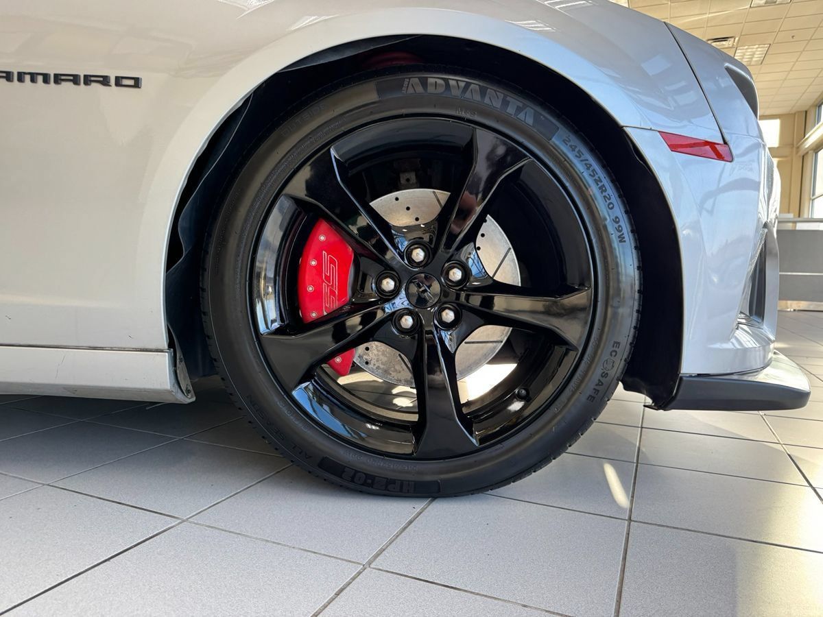 Used 2014 Chevrolet Camaro SS w/ RS Package RWD image 62