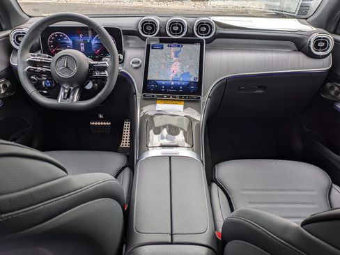 New 2025 Mercedes-Benz GLC 43 AMG 4MATIC Coupe image 18