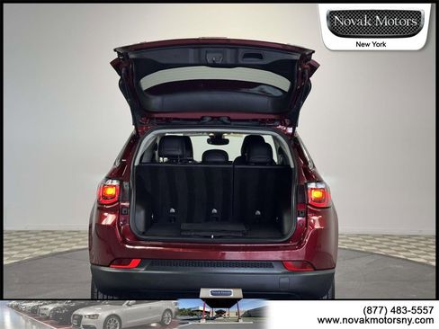 Used 2022 Jeep Compass Latitude image 9