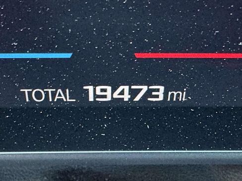 Used 2023 BMW M2 w/ Lighting Package RWD image 35