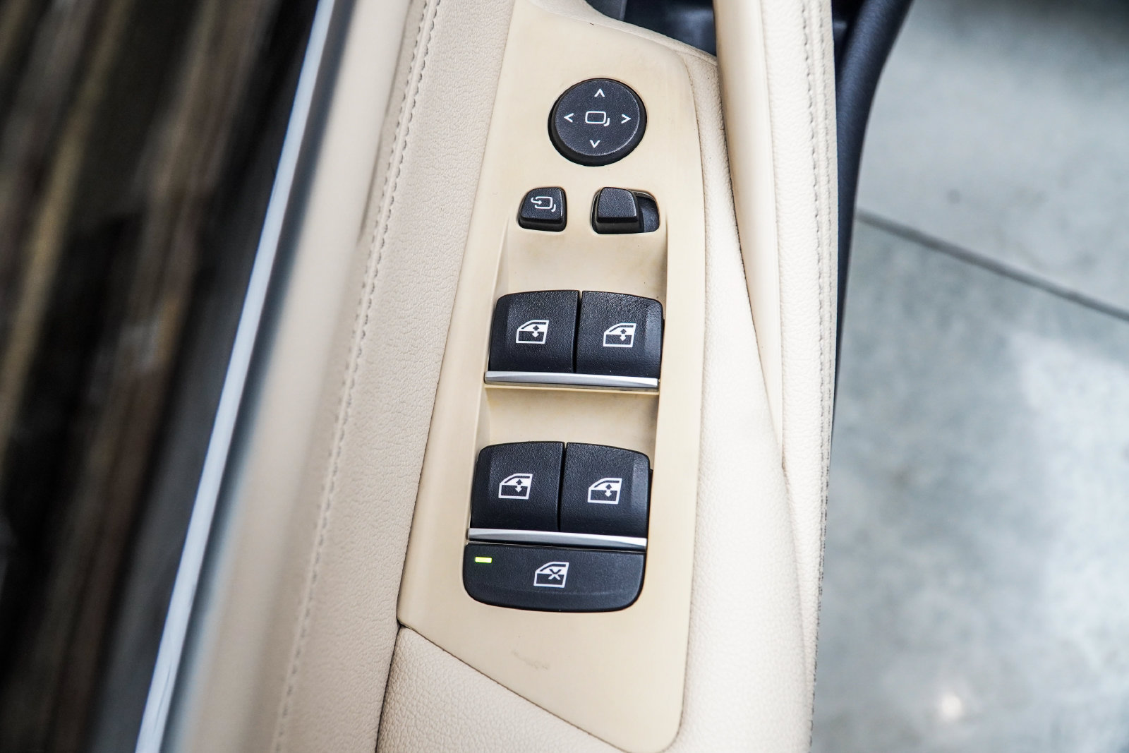 Used 2021 BMW 540i xDrive w/ Premium Package AWD/4WD image 36