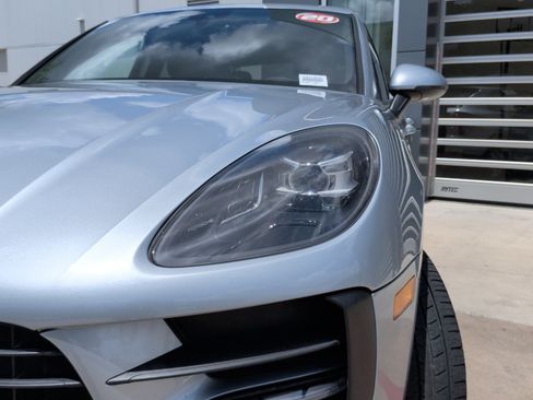 Used 2020 Porsche Macan AWD/4WD image 3