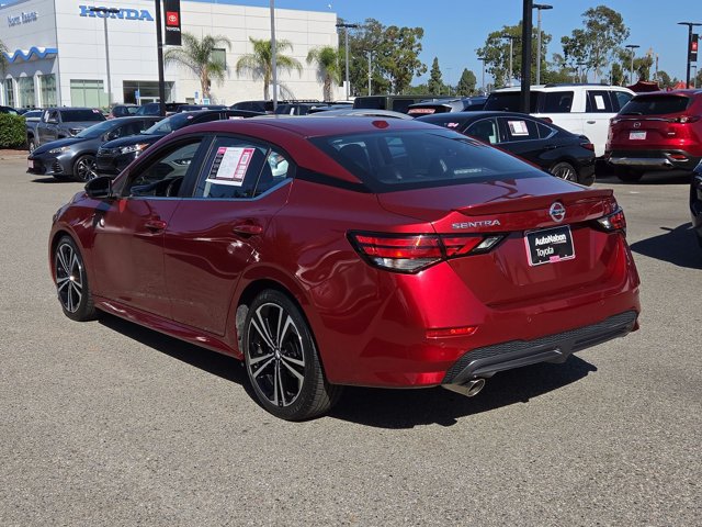Used 2022 Nissan Sentra SR w/ SR Premium Package FWD image 8
