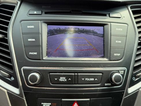 Used 2018 Hyundai Santa Fe Sport image 19