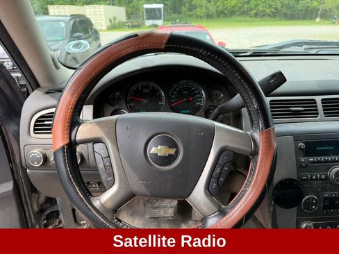 Used 2014 Chevrolet Silverado 2500 LTZ w/ LTZ Plus Package AWD/4WD image 13