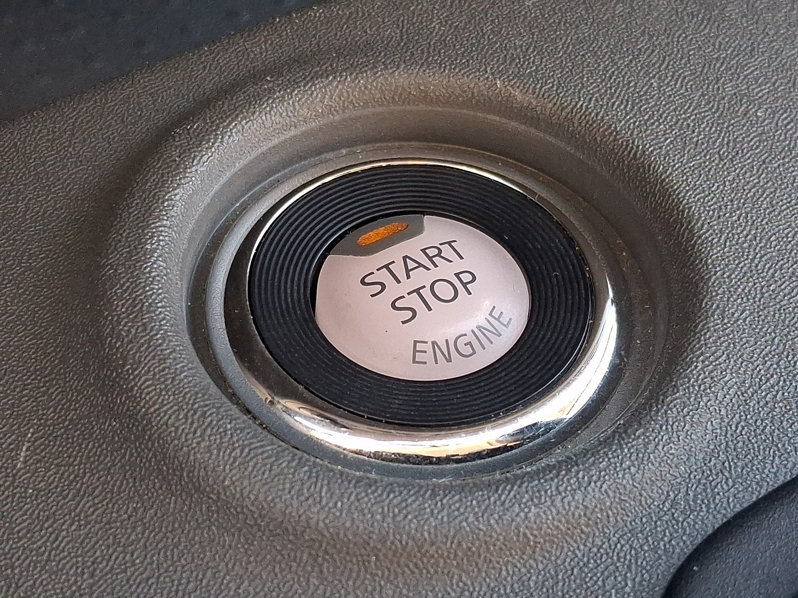 Certified 2020 Nissan Frontier SV AWD/4WD image 21