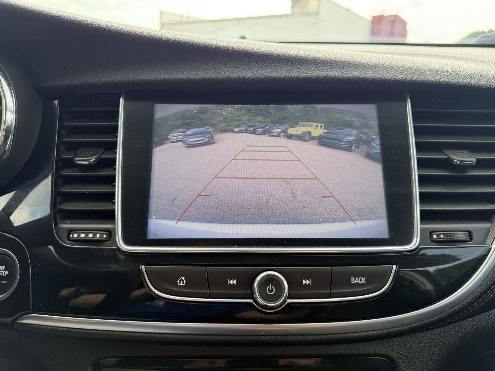 Used 2018 Buick Encore Sport Touring FWD image 21